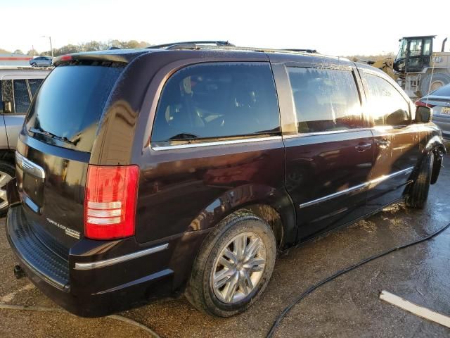 2010 Chrysler Town & Country Touring