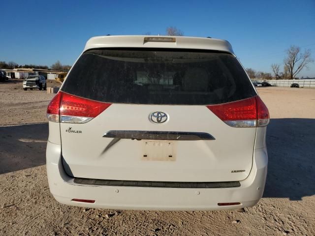 2011 Toyota Sienna XLE