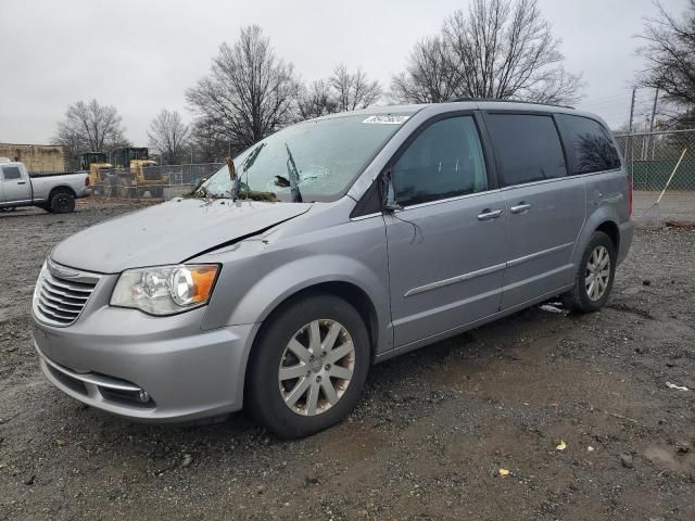 2016 Chrysler Town & Country Touring