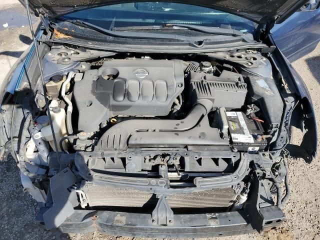 2010 Nissan Altima Base