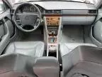 1992 Mercedes-Benz 300 E