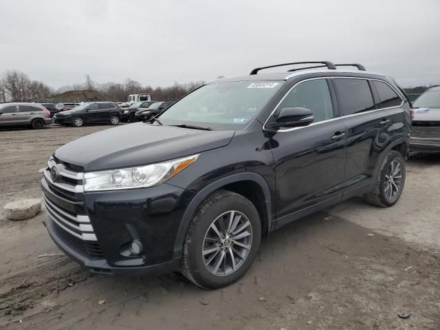 2019 Toyota Highlander SE