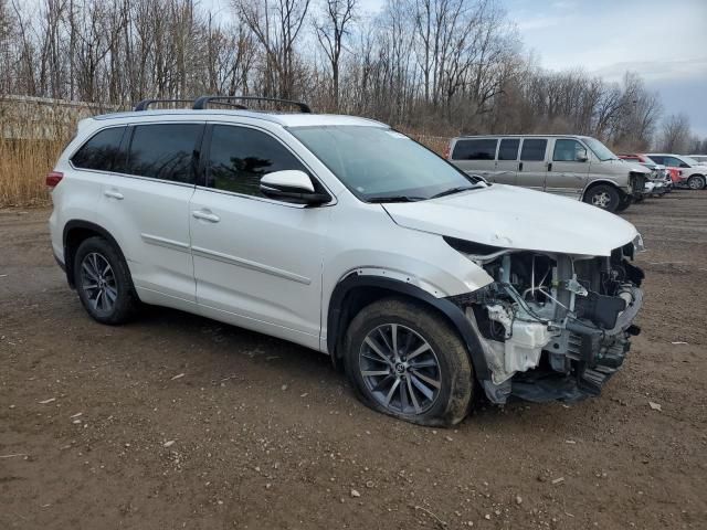 2017 Toyota Highlander SE