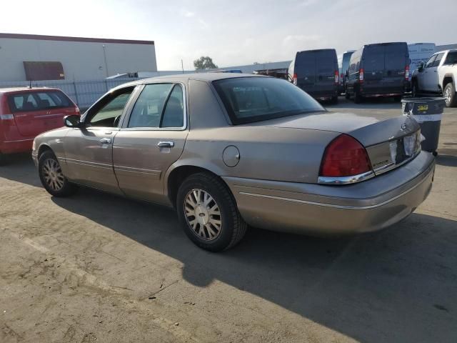 2004 Ford Crown Victoria LX