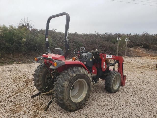 2017 Mahindra And Mahindra 2538