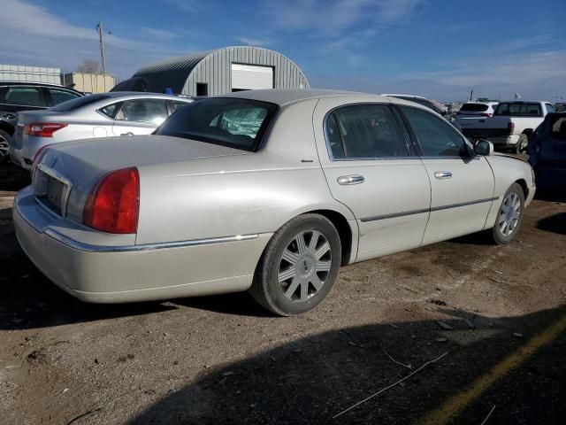 2004 Lincoln Town Car Ultimate