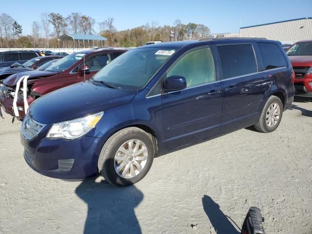 2013 Volkswagen Routan SE