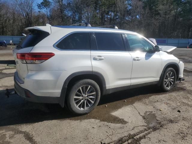 2019 Toyota Highlander SE