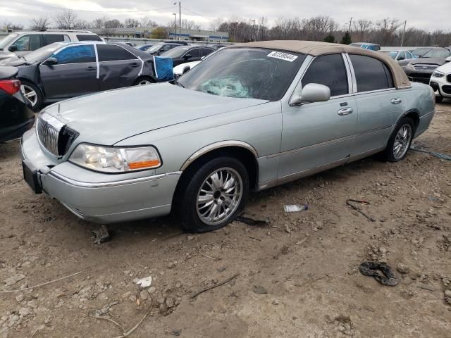 2007 Lincoln Town Car Signature