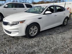 KIA Vehiculos salvage en venta: 2018 KIA Optima LX