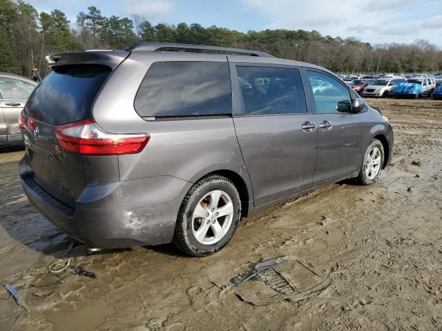 2015 Toyota Sienna LE