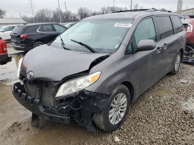 2011 Toyota Sienna XLE