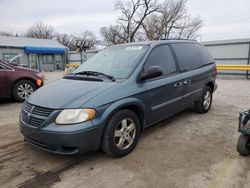 Salvage cars for sale at Wichita, KS auction: 2005 Dodge Caravan SXT