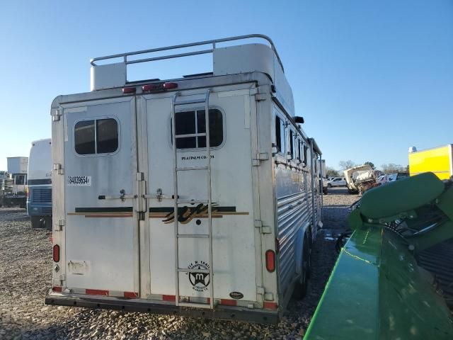 2005 PM Horse Trailer