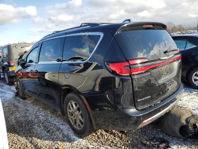 2022 Chrysler Pacifica Touring