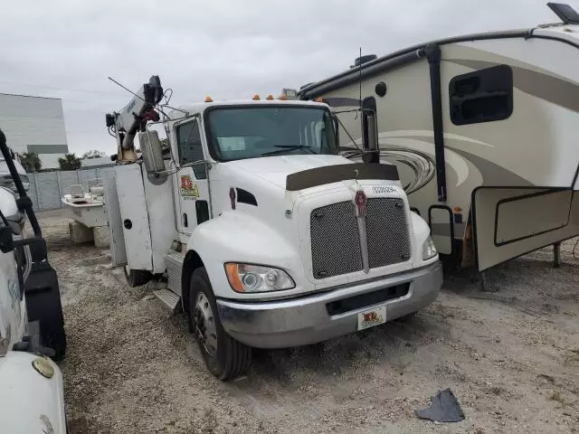 2012 Kenworth Construction T270