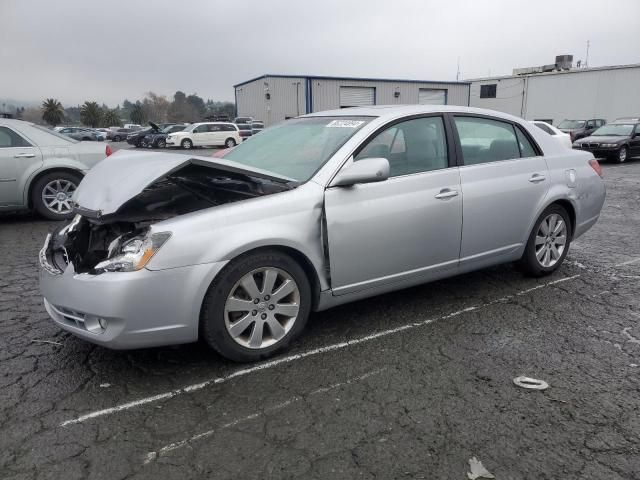 2005 Toyota Avalon XL