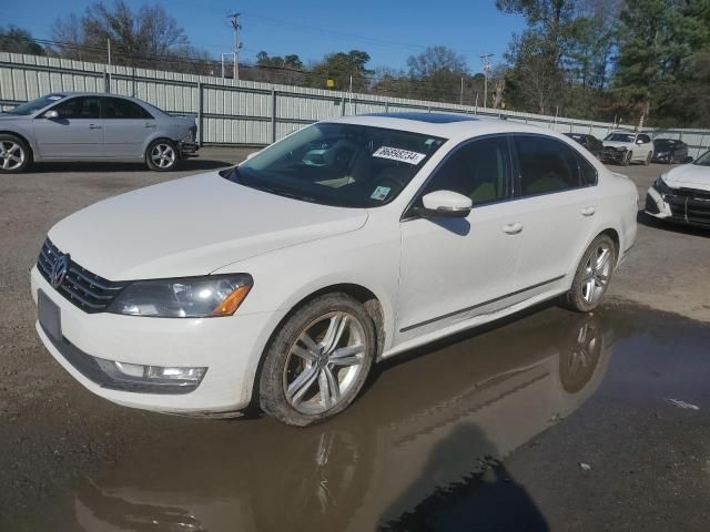 2013 Volkswagen Passat SEL