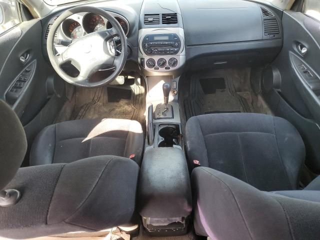 2004 Nissan Altima Base