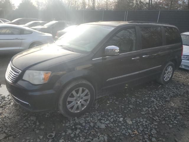 2011 Chrysler Town & Country Touring L