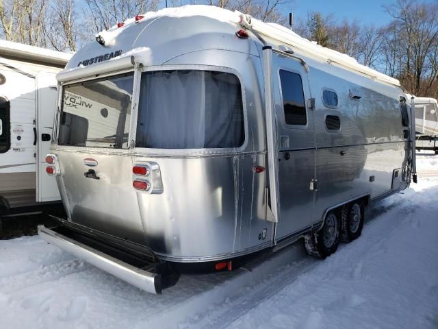 2019 Airstream Camper