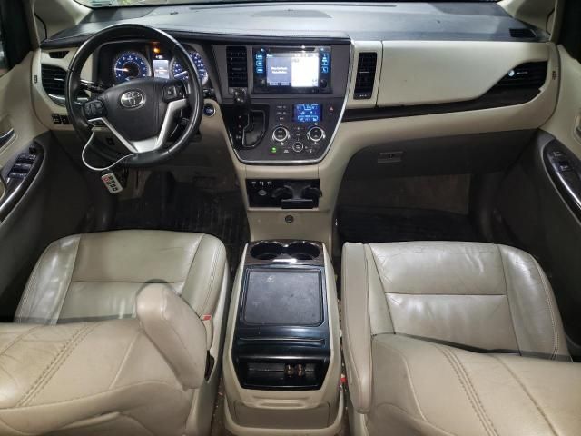 2016 Toyota Sienna XLE