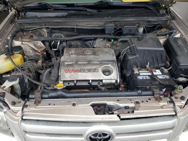 2004 Toyota Highlander