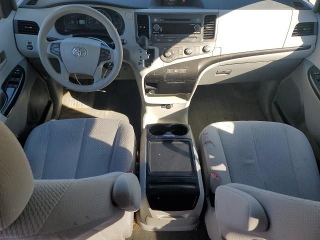 2012 Toyota Sienna LE