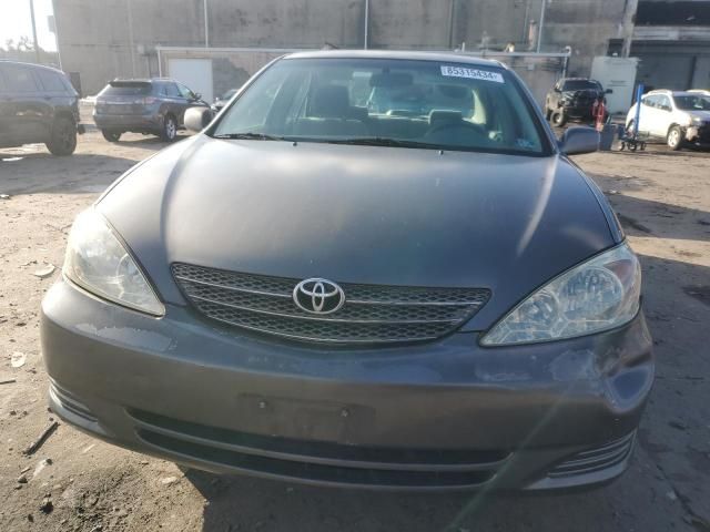 2004 Toyota Camry LE