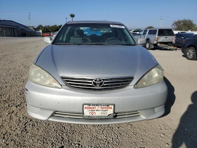 2005 Toyota Camry LE