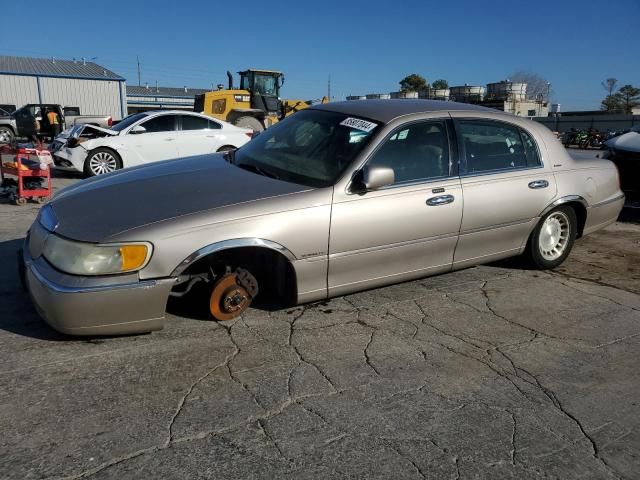 2000 Lincoln Town Car Executive