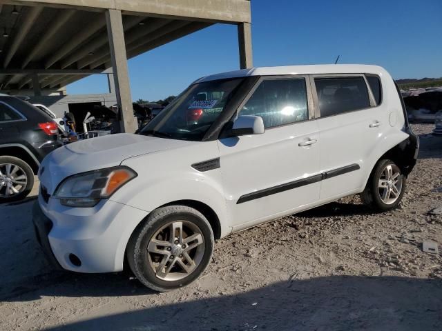 2011 KIA Soul +