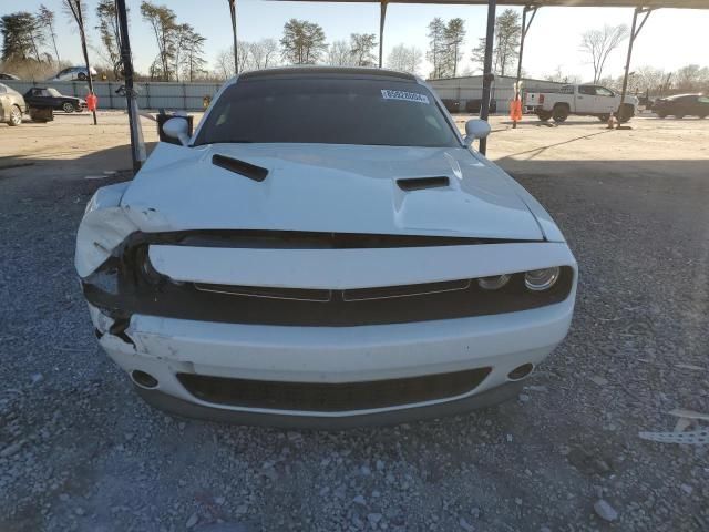 2016 Dodge Challenger SXT