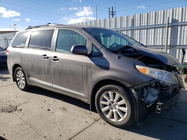 2011 Toyota Sienna LE