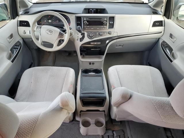 2012 Toyota Sienna LE