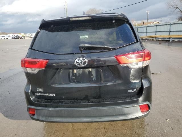 2018 Toyota Highlander SE