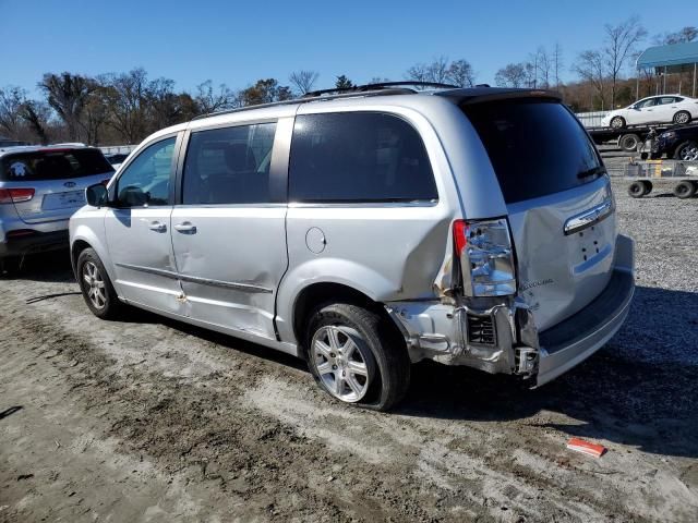 2009 Chrysler Town & Country Touring