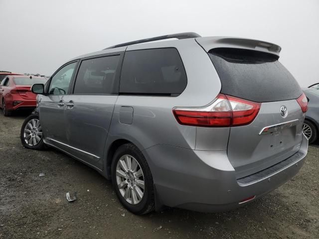 2017 Toyota Sienna XLE