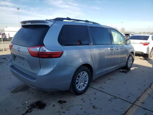 2015 Toyota Sienna XLE