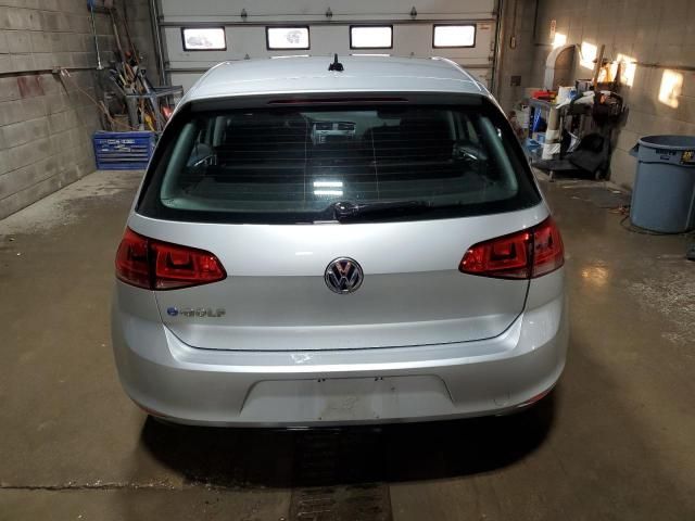 2016 Volkswagen E-GOLF SE