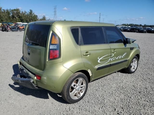 2011 KIA Soul +