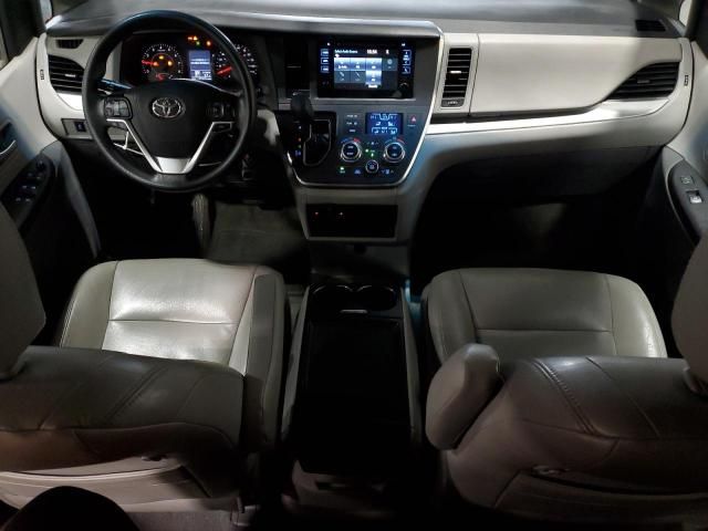 2015 Toyota Sienna LE