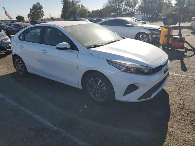 2023 KIA Forte LX