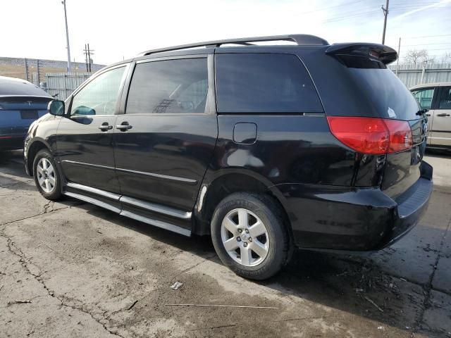 2008 Toyota Sienna XLE