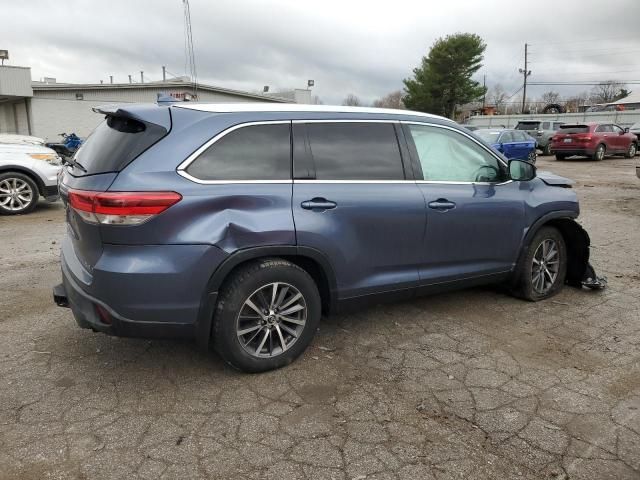 2019 Toyota Highlander SE