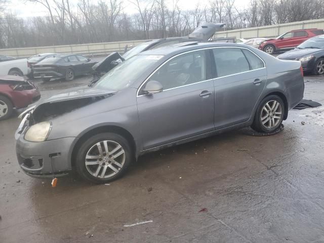 2005 Volkswagen New Jetta 2.5L Option Package 2