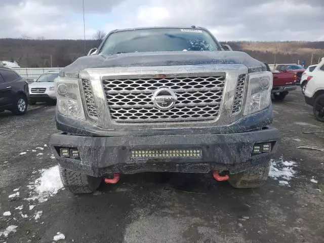 2016 Nissan Titan XD SL