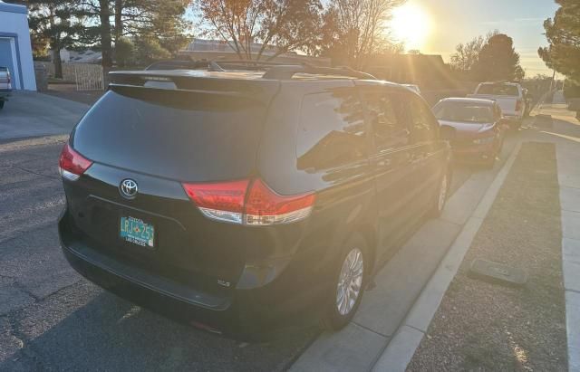 2011 Toyota Sienna XLE