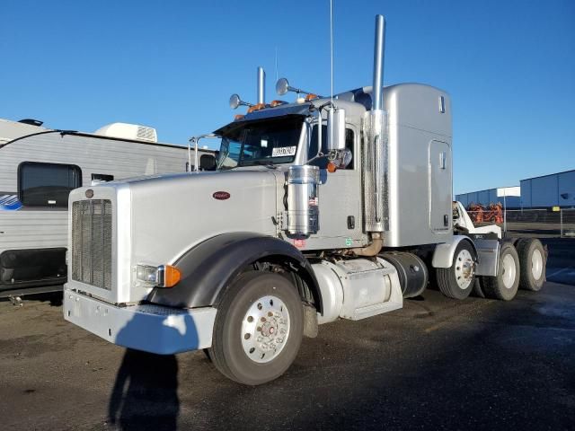 2013 Peterbilt 367