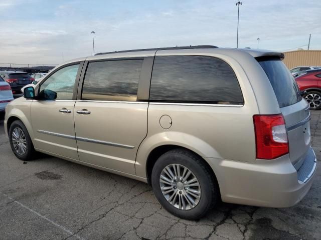 2014 Chrysler Town & Country Touring L